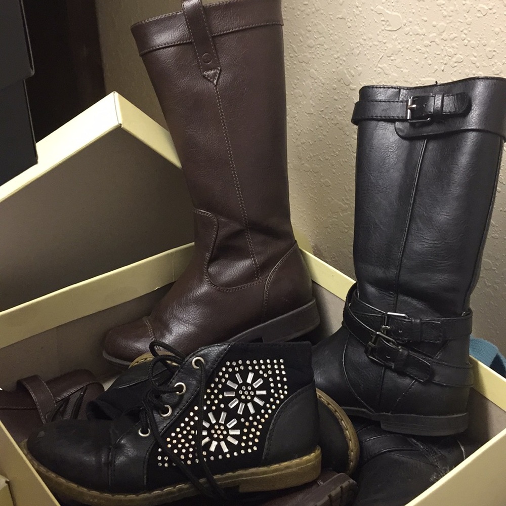Box-O-Boots!  For your toddler girl!